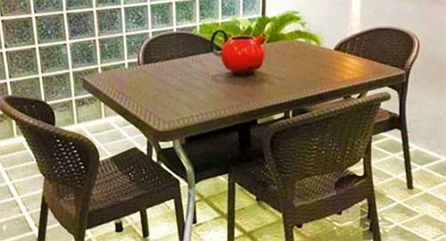 مزایای صندلی پلاستیکی